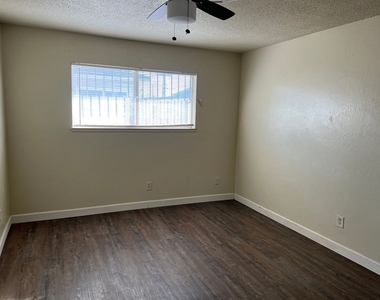 1329 E San Ramon Ave - Photo Thumbnail 1