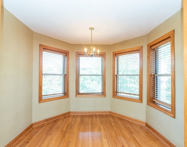 3413 N Elaine Pl - Photo Thumbnail 0