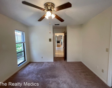 1168 E Winged Foot Cir - Photo Thumbnail 22