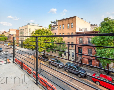 179 Meserole Street - Photo Thumbnail 1