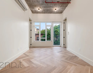 179 Meserole Street - Photo Thumbnail 3