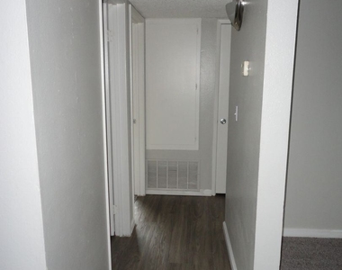 1628 Bell Street - Photo Thumbnail 23