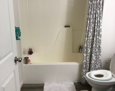 1530 West Westbury Way, Unit B - Photo Thumbnail 13