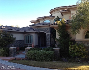 22 Bloomfield Hills Drive - Photo Thumbnail 1