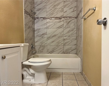 2752 Eldora Circle - Photo Thumbnail 12