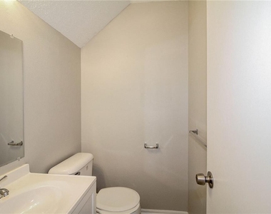 3716 Chetwood Drive - Photo Thumbnail 12