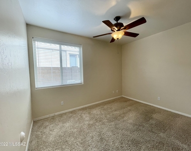 222 W Brinkley Springs Drive - Photo Thumbnail 40