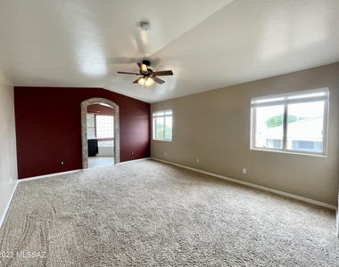 222 W Brinkley Springs Drive - Photo Thumbnail 46