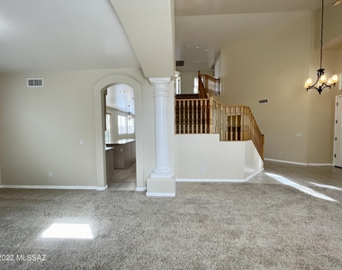 222 W Brinkley Springs Drive - Photo Thumbnail 7