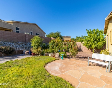 11877 N Mesquite Hollow Drive - Photo Thumbnail 23