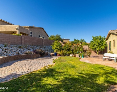 11877 N Mesquite Hollow Drive - Photo Thumbnail 24