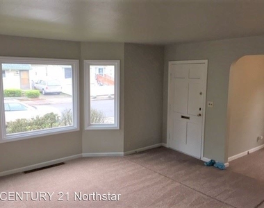 7104 Se Insley Street - Photo Thumbnail 2