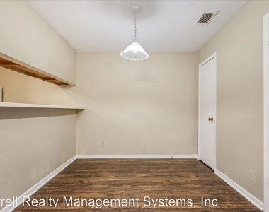 225 Londonderry, Apt. 202 - Photo Thumbnail 5