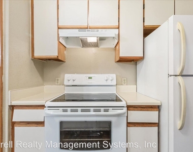 225 Londonderry, Apt. 202 - Photo Thumbnail 9