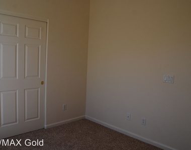 1720 Emerald Bay Drive - Photo Thumbnail 16