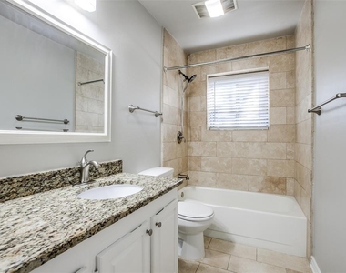 7525 Holly Hill Drive - Photo Thumbnail 15