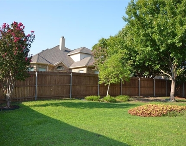 11901 Summerwind Drive - Photo Thumbnail 27