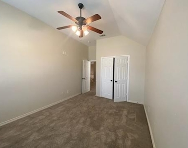 11901 Summerwind Drive - Photo Thumbnail 24