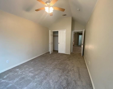 11901 Summerwind Drive - Photo Thumbnail 22