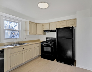 1509 Revere Circle - Photo Thumbnail 8