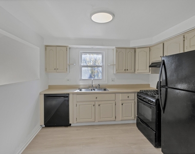 1509 Revere Circle - Photo Thumbnail 6