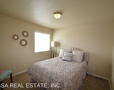 8265 Hardwood Circle - Photo Thumbnail 26