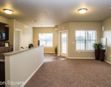 1461 S Goldking Way - Photo Thumbnail 38