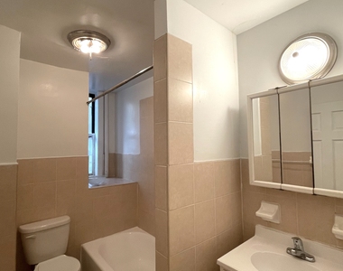 555 West 160th Street - Photo Thumbnail 4