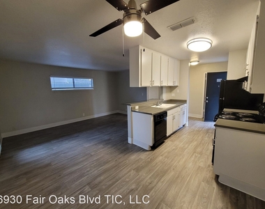 6930 Fair Oaks Blvd - Photo Thumbnail 17