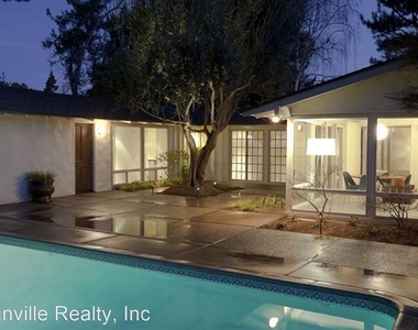 2470 W San Jose Avenue - Photo Thumbnail 3