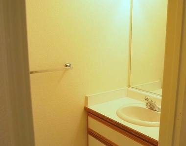 2574 Oak Road #200 - Photo Thumbnail 9