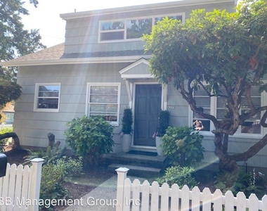 8223 Sw 12th Ave - Photo Thumbnail 0