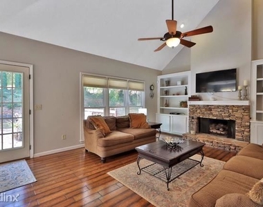 1434 R Blackland Trail - Photo Thumbnail 17