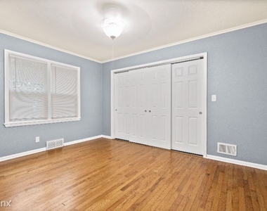 1123 Roncevalles Ave - Photo Thumbnail 5