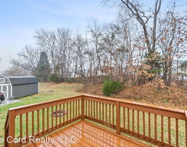 941 Crabapple Lane - Photo Thumbnail 19