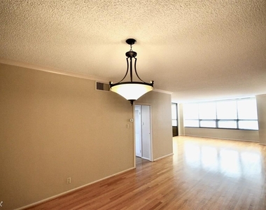 5150 Hidalgo St Unit 201 - Photo Thumbnail 3