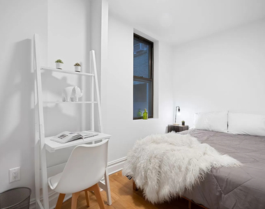 115 Greenpoint Avenue - Photo Thumbnail 5