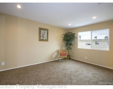 4525 Oregon St Unit 5 - Photo Thumbnail 4