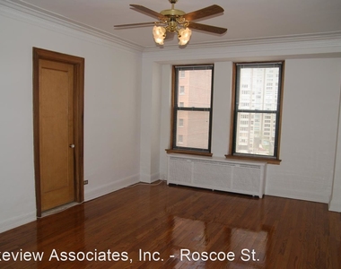 431 W. Roscoe - Photo Thumbnail 10