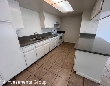 510 - 520 E. Orangewood Ave. - Photo Thumbnail 4