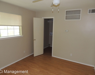 5825 Reiger Ave Apt. 9 - Photo Thumbnail 6