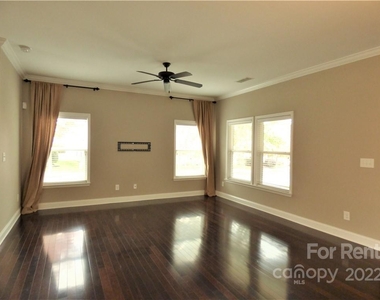 14156 Holly Springs Drive - Photo Thumbnail 6