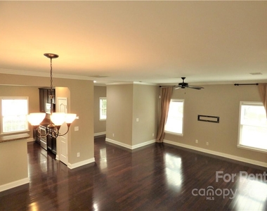 14156 Holly Springs Drive - Photo Thumbnail 7