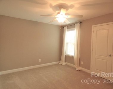 14156 Holly Springs Drive - Photo Thumbnail 15