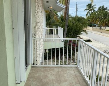 502 Caribbean Drive - Photo Thumbnail 1