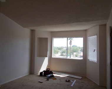 5686 S Wood Crest Drive - Photo Thumbnail 15