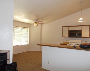 5686 S Wood Crest Drive - Photo Thumbnail 6