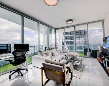 900 Biscayne Blvd - Photo Thumbnail 7