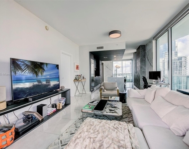 900 Biscayne Blvd - Photo Thumbnail 18