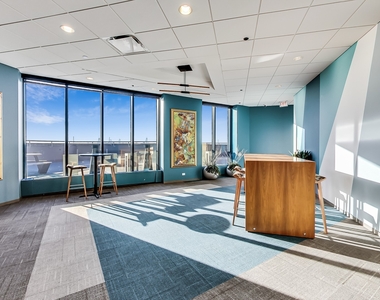 3660 N Lake Shore Drive - Photo Thumbnail 37